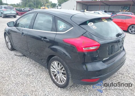2015 Ford Focus Titanium из США, поврежденный, VIN 1FADP3N21FL217532